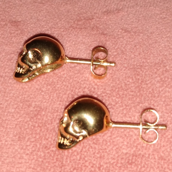 3D Gold Skull Post Earrings Statement Stud Gothic Metal Biker Small Punk Skulls - Picture 2 of 12
